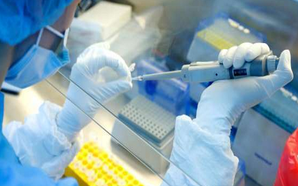 医疗保健精选——普京宣布注册俄罗斯第一种抗新冠病毒的疫苗；博士伦下一代日抛隐形眼镜在加拿大获批