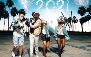 股市在2021年上半年表现强劲，哪些股票最突出？