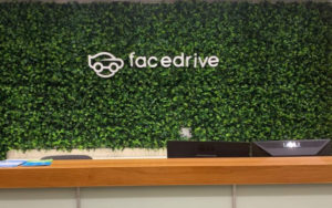 加拿大Facedrive