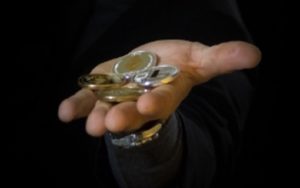 去年股价飙升近400%后，Coinbase面临一个重大威胁
