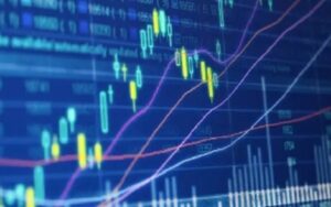 美联储今年或再降息70个基点，哪些股票将受益？