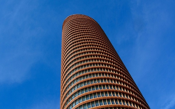 Alphabet大幅减持AI网络安全明星股CrowdStrike，投资者该跟风抛售吗？