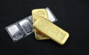 Precious Metals Analyst: The Bull Market for Gold and Silver is Just Beginning