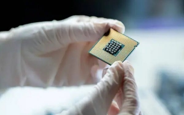 纳微半导体周涨29%，下一代800V数据中心技术成投资者新宠