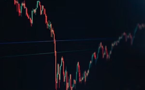除了Palantir，还有哪家AI公司在悄悄复制成功？