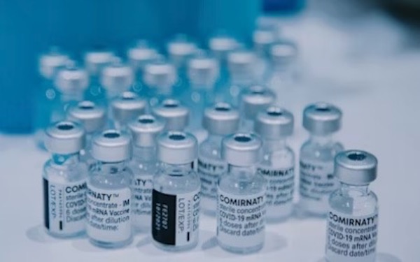 监管利好与分析师看好，BioNTech股价双喜临门